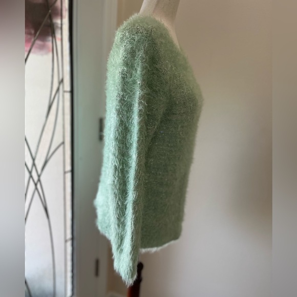 Anthony Richards fuzzy sweater - Picture 4 of 6